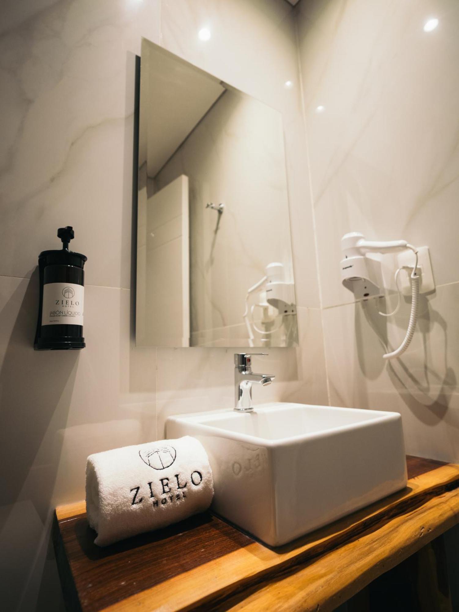 Zielo Hotel Асунсьйон Екстер'єр фото